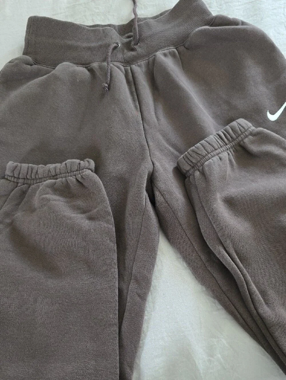 Nike Womens Dark Brown Fleece Joggers with White Swoosh